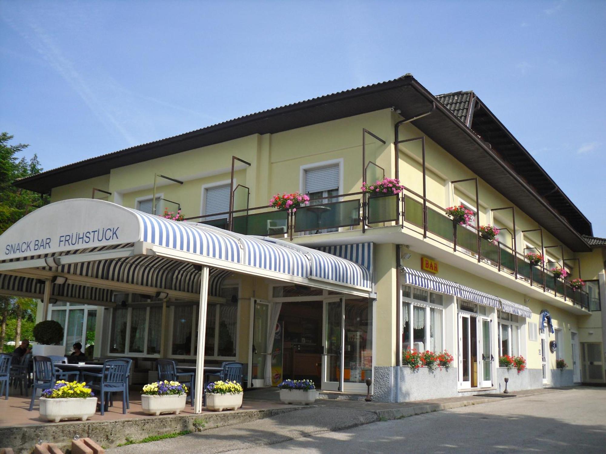 Garni Bellavista Hotel Calceranica al Lago Exterior foto