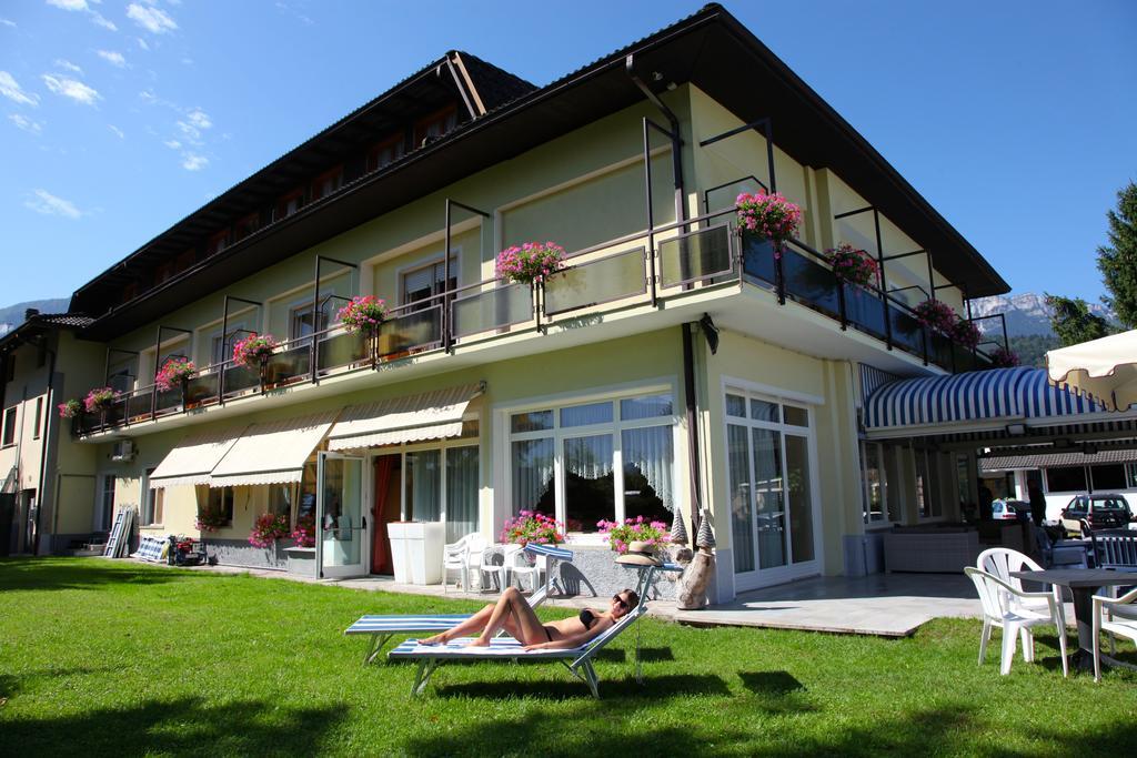 Garni Bellavista Hotel Calceranica al Lago Exterior foto